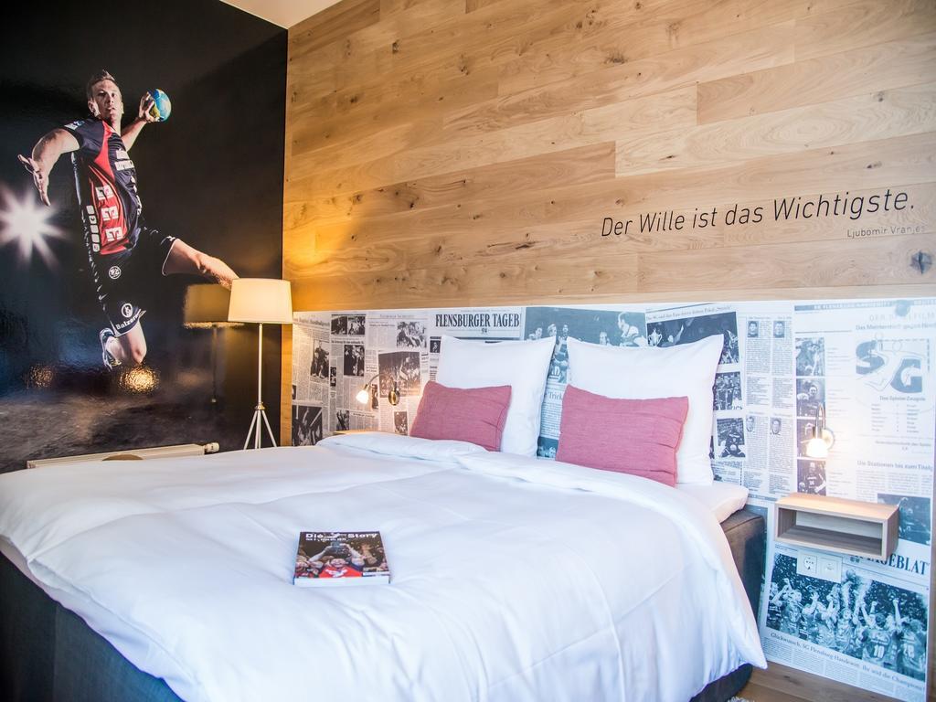 Hotel Alte Post פלאנסבורג מראה חיצוני תמונה